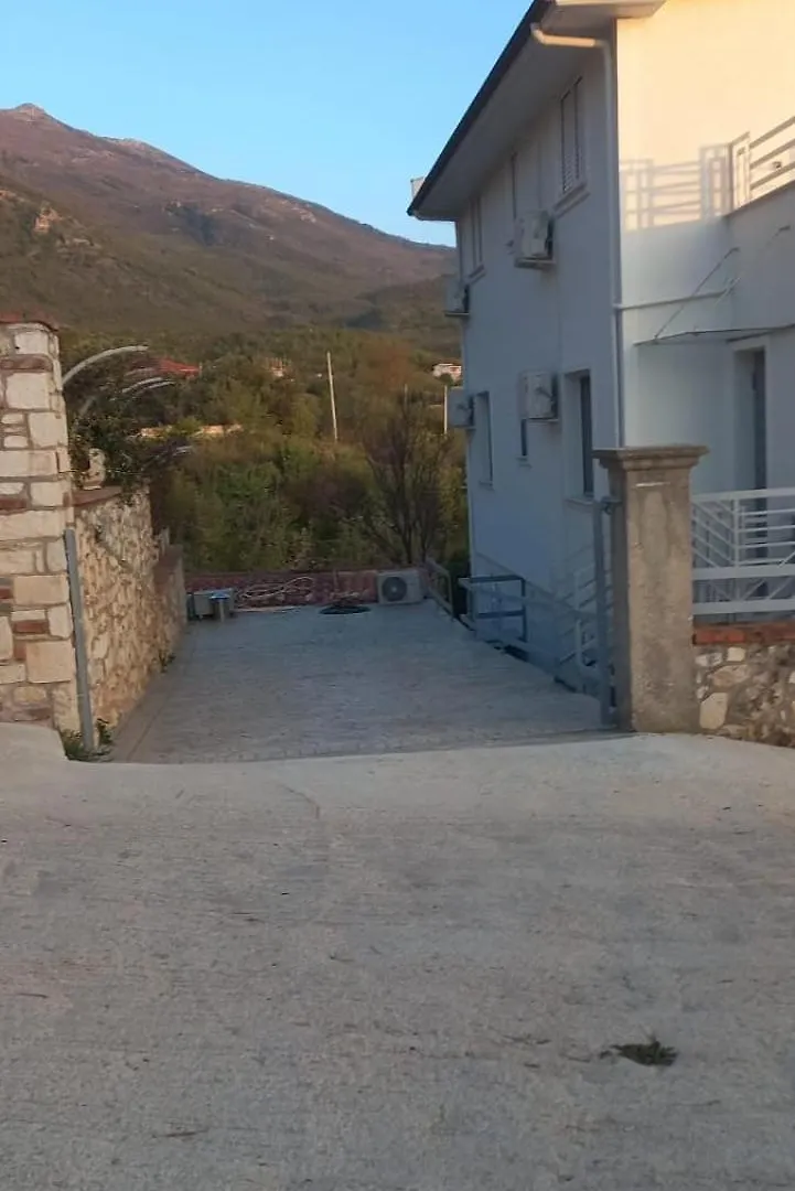 Guest house Vila Elida Tragjas Albania