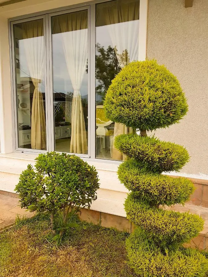 Guest house Vila Elida Tragjas