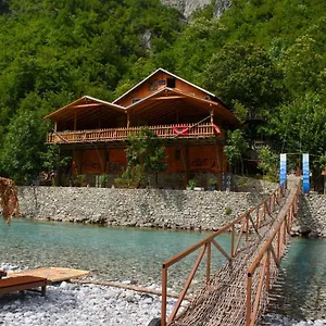 Gasthof Eagles Land, Koman