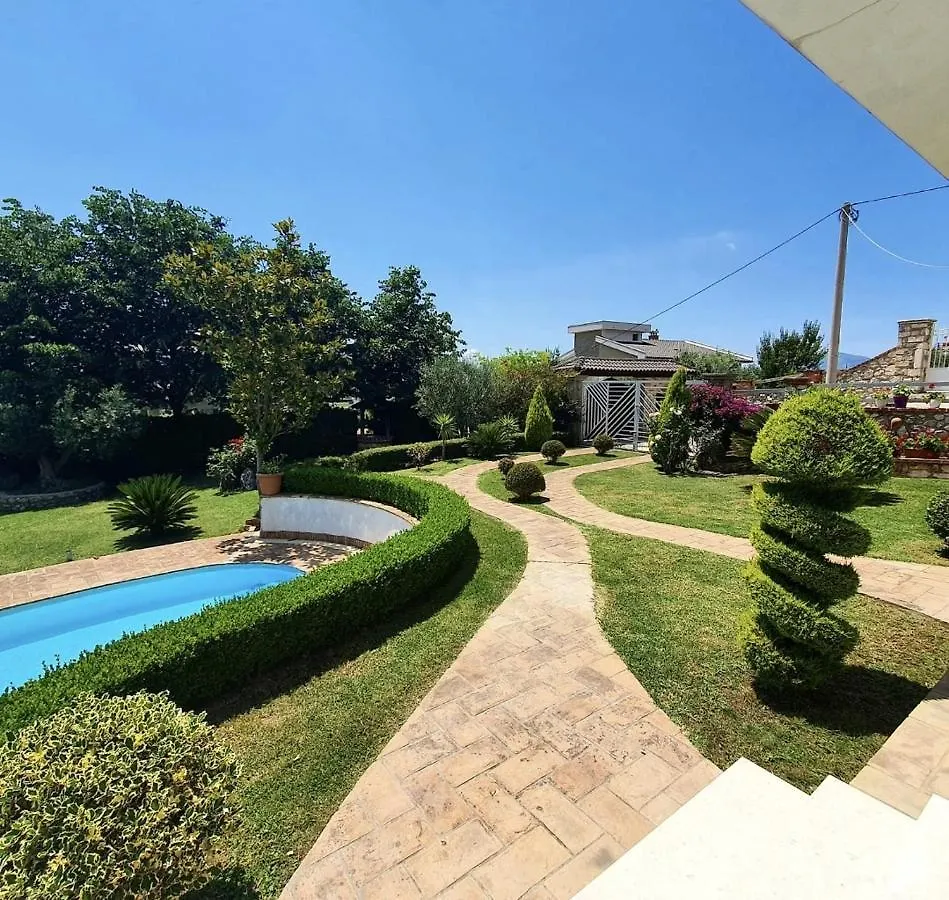 Guest house Vila Elida Tragjas Albania