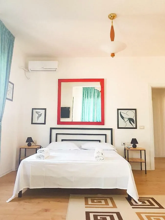 Guest house Vila Elida Tragjas
